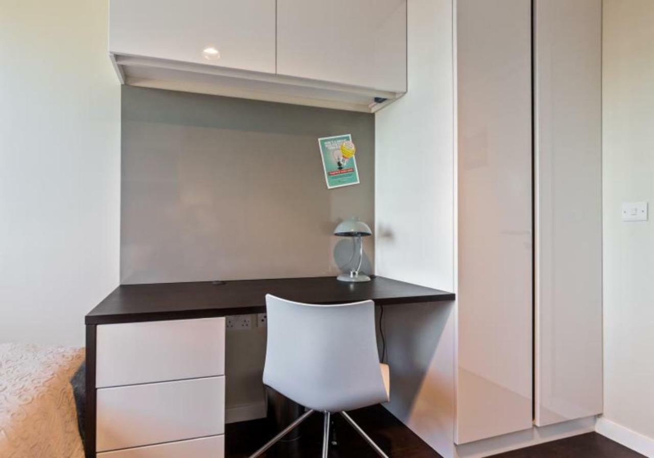 Hashtag South Bank Campus Accommodation ロンドン エクステリア 写真